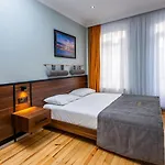 Mayer Select Isztambul